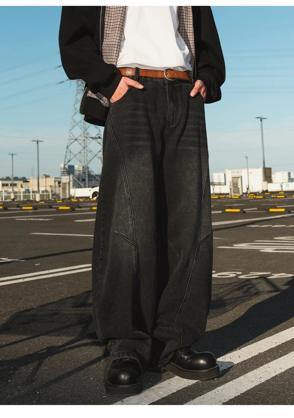 Distressed Curved Straight Jeans