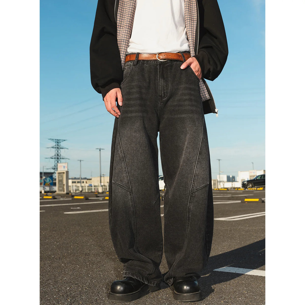Distressed Curved Straight Jeans