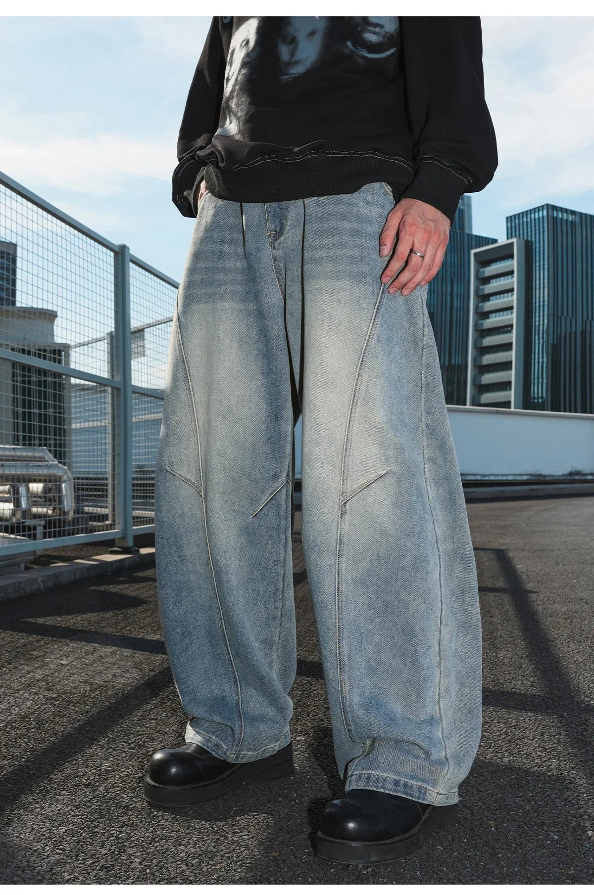 Distressed Curved Straight Jeans